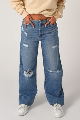 Distressed Relaxed Boyfriend Jean